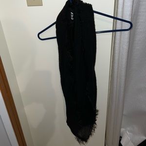 Black light weight scarf